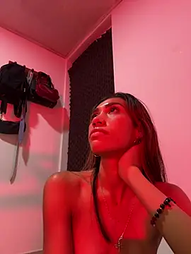 Snapshot of zoe_storm chatting on March 14, 3:59 am zoe storm online show from March 14, 3:59 am