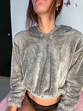 Snapshot of zoe_storm chatting on October 16, 12:00 am zoe storm online show from October 16, 12:00 am