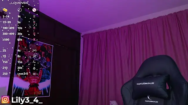 Snapshot of lily3_4 chatting on January 22, 7:14 am lily3 4 online show from January 22, 7:14 am