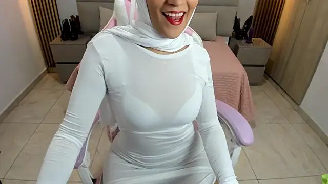 Zulema hamdi online show from March 4, 11:08 am