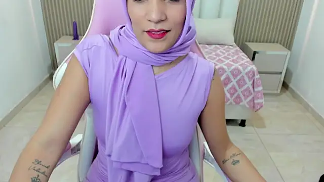Zulema hamdi online show from March 19, 6:24 am