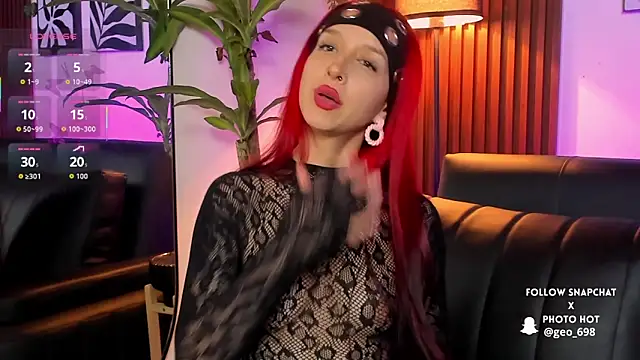 Snapshot of Georgina_caruso chatting on December 15, 4:17 am Georgina caruso online show from December 15, 4:17 am