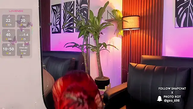 Snapshot of Georgina_caruso chatting on December 22, 4:09 am Georgina caruso online show from December 22, 4:09 am