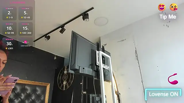 Snapshot of DalayMoore chatting on September 26, 7:51 pm DalayMoore online show from September 26, 7:51 pm