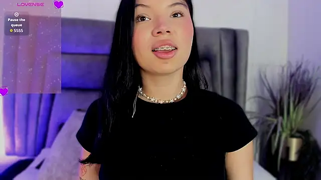 DannaJhonson1 online show from December 15, 7:07 pm