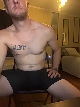 Snapshot of biggzee6 chatting on December 19, 12:01 pm biggzee6 online show from December 19, 12:01 pm