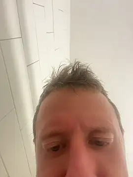 biggzee6 online show from June 24, 3:05 am