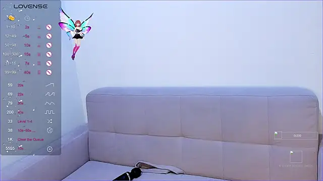 Snapshot of sophie_mooreee chatting on December 1, 1:27 pm sophie mooreee online show from December 1, 1:27 pm