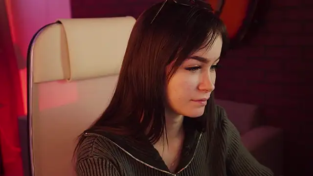 Snapshot of DakotaaJohnnson chatting on March 21, 5:11 am DakotaaJohnnson online show from March 21, 5:11 am