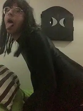 Snapshot of sofia_esclava chatting on October 27, 10:25 pm sofia esclava online show from October 27, 10:25 pm