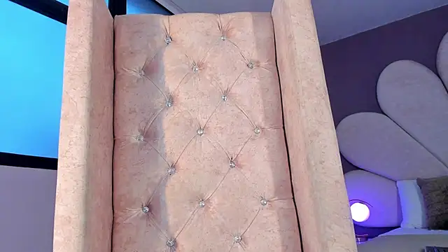 ValeriaOrtega online show from October 15, 11:43 am