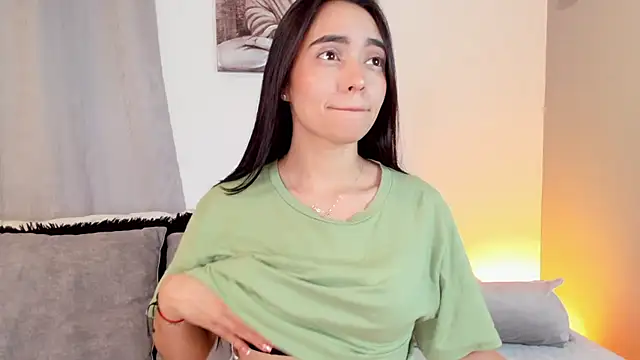 Snapshot of miss_hellen2 chatting on March 22, 4:45 am miss hellen2 online show from March 22, 4:45 am