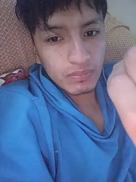 Tonny52123 online show from June 13, 11:13 pm