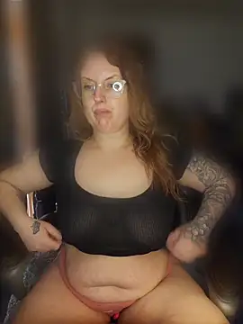 TattedMamaXOXO online show from March 18, 6:11 pm