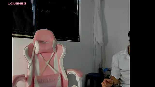Snapshot of ScarlettKai chatting on June 20, 1:25 pm ScarlettKai online show from June 20, 1:25 pm