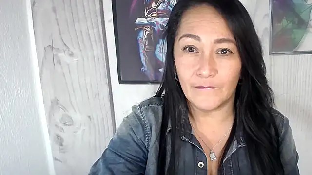 JULIANAWET69 online show from November 24, 4:23 am