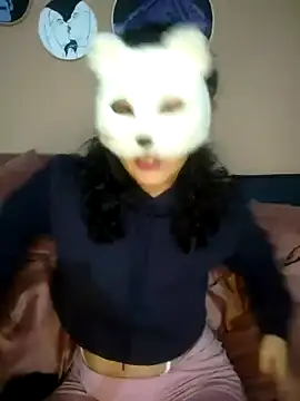 Snapshot of GinnyDelice chatting on January 22, 2:26 am GinnyDelice online show from January 22, 2:26 am