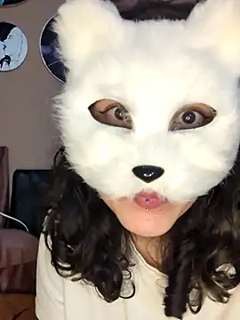 Snapshot of GinnyDelice chatting on January 27, 1:26 am GinnyDelice online show from January 27, 1:26 am