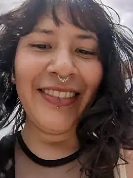 Snapshot of GinnyDelice chatting on March 16, 6:23 pm GinnyDelice online show from March 16, 6:23 pm