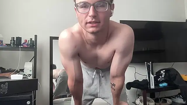 Snapshot of ryan_28747 chatting on May 26, 7:21 pm ryan 28747 online show from May 26, 7:21 pm