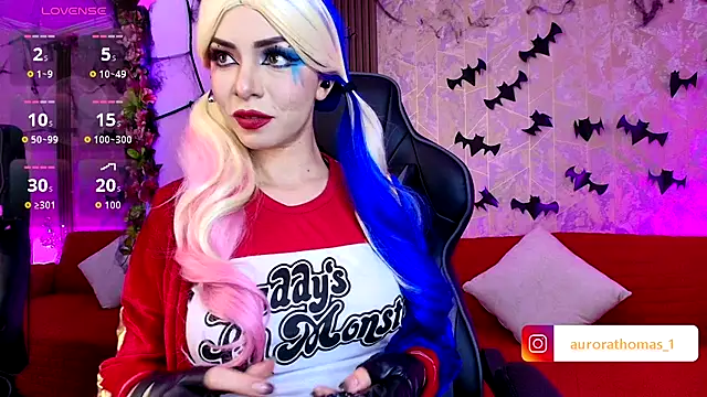 Snapshot of Aurora_thomas__1 chatting on November 2, 4:04 am Aurora thomas 1 online show from November 2, 4:04 am