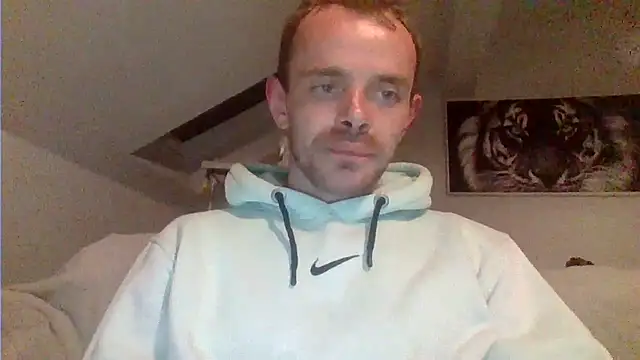 Snapshot of wyattstone chatting on April 11, 2:27 am wyattstone online show from April 11, 2:27 am