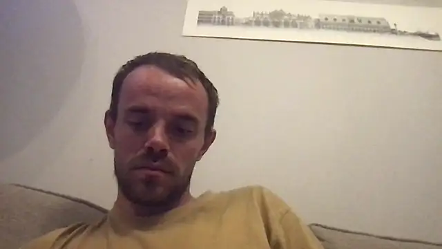 Snapshot of wyattstone chatting on April 25, 2:58 am wyattstone online show from April 25, 2:58 am