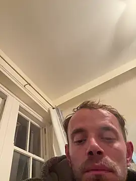 Snapshot of wyattstone chatting on August 2, 10:41 pm wyattstone online show from August 2, 10:41 pm