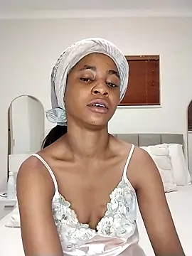 Snapshot of Godessofpleasxa chatting on November 15, 5:53 pm Godessofpleasxa online show from November 15, 5:53 pm