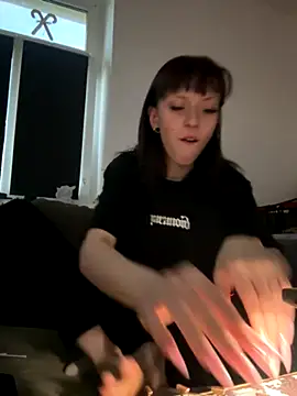 Snapshot of Ciara2004 chatting on December 3, 3:10 pm Ciara2004 online show from December 3, 3:10 pm