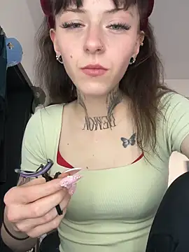 Ciara2004 online show from December 19, 10:22 am