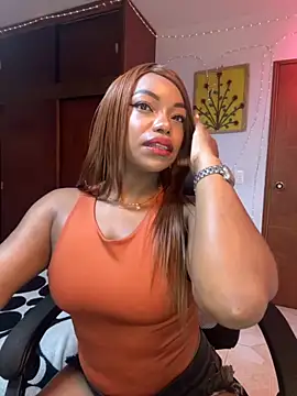 Snapshot of SaraYedid17 chatting on December 2, 7:25 am SaraYedid17 online show from December 2, 7:25 am