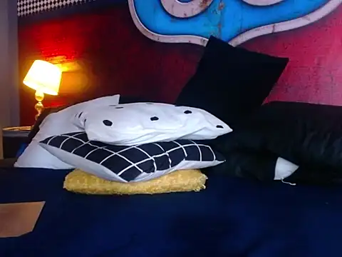 Snapshot of Cristian_white chatting on March 21, 12:29 am Cristian white online show from March 21, 12:29 am