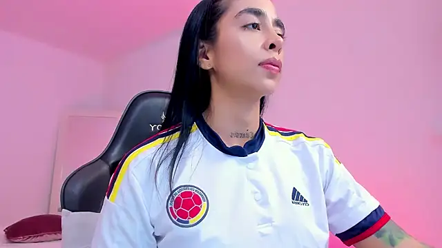 sophierooy22 online show from June 18, 5:08 am