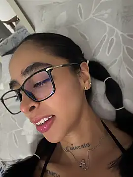 sophierooy22 online show from July 2, 4:35 pm