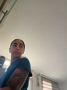 sophierooy22 online show from July 27, 7:32 pm