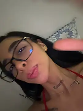 sophierooy22 online show from August 1, 10:52 pm