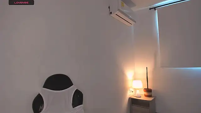 brithany olson25 online show from March 9, 2:32 pm