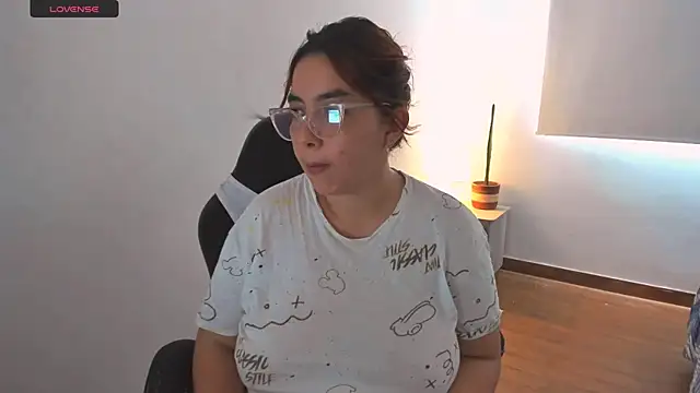 brithany olson25 online show from March 14, 6:39 pm