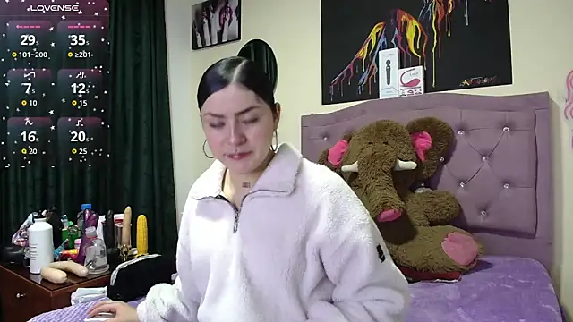 Emmie Hot online show from March 14, 11:48 am