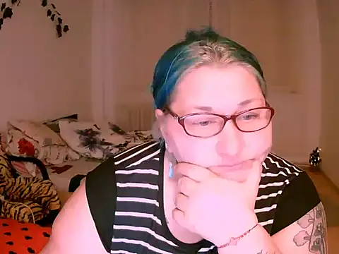 Snapshot of mayamayx chatting on January 17, 7:06 pm mayamayx online show from January 17, 7:06 pm