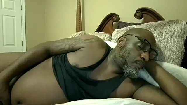 Snapshot of Soultouch1 chatting on October 29, 5:31 am Soultouch1 online show from October 29, 5:31 am