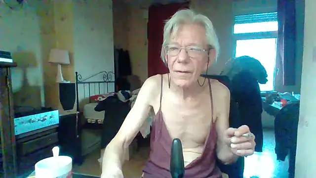 rosanetrav online show from March 9, 6:39 am