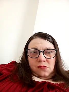 Snapshot of HotHornyEmmaX chatting on March 23, 11:47 am HotHornyEmmaX online show from March 23, 11:47 am