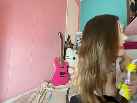 Snapshot of Angelxxbabyx chatting on January 20, 1:50 am Angelxxbabyx online show from January 20, 1:50 am