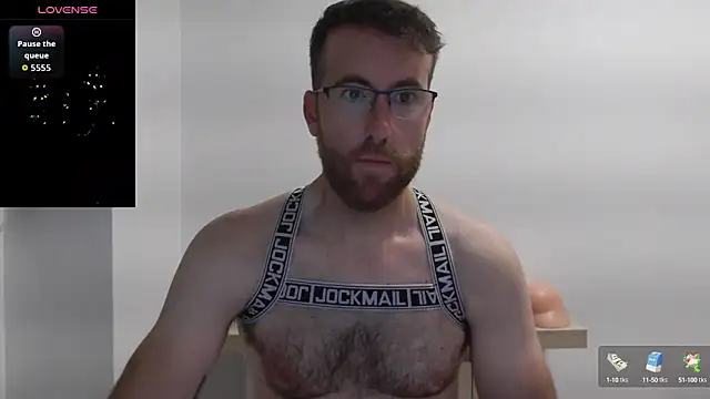 Snapshot of machohiberiko chatting on October 13, 7:36 pm machohiberiko online show from October 13, 7:36 pm