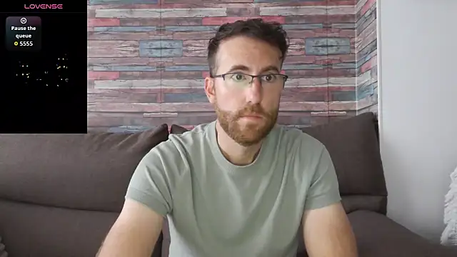 Snapshot of machohiberiko chatting on October 27, 4:11 pm machohiberiko online show from October 27, 4:11 pm