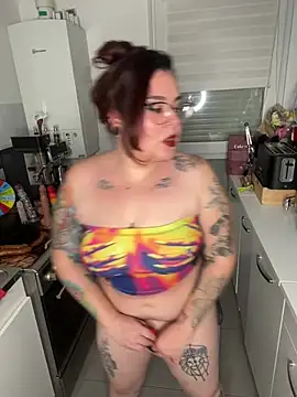 Snapshot of Cherrycherrymiss chatting on July 10, 8:00 pm Cherrycherrymiss online show from July 10, 8:00 pm