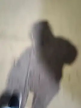 Snapshot of Raj41 chatting on December 17, 1:39 pm Raj41 online show from December 17, 1:39 pm