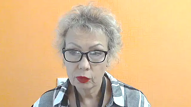 Snapshot of NessyJenixs chatting on September 30, 6:07 am NessyJenixs online show from September 30, 6:07 am